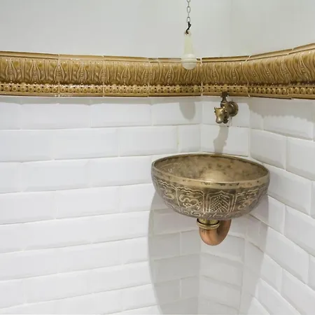 Appartement Pariscanalsaintmartin Гостевой дом Париж