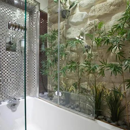 Appartement Pariscanalsaintmartin Гостевой дом Париж